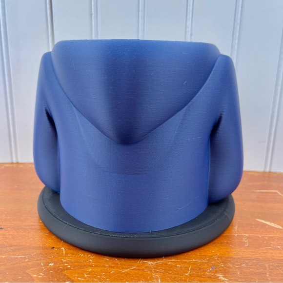 Hoodie Planter Pot, Sweatshirt Flower Pot, 3D Printed Planter - Picture 6 of 10